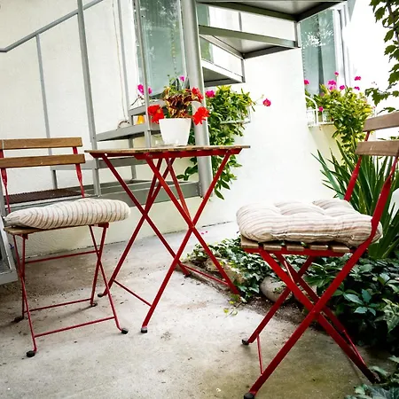 Anna's Apartment *