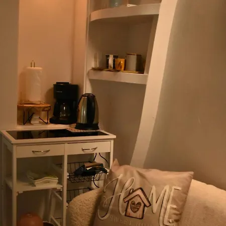 Anna's Apartment *